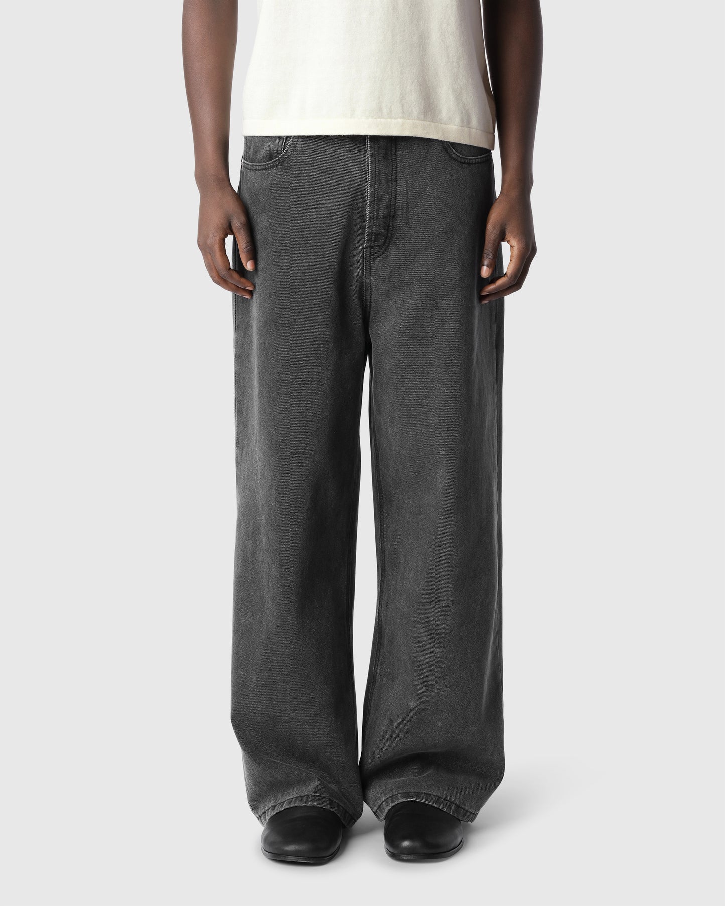 'DARIUS' ASH BAGGY JEANS