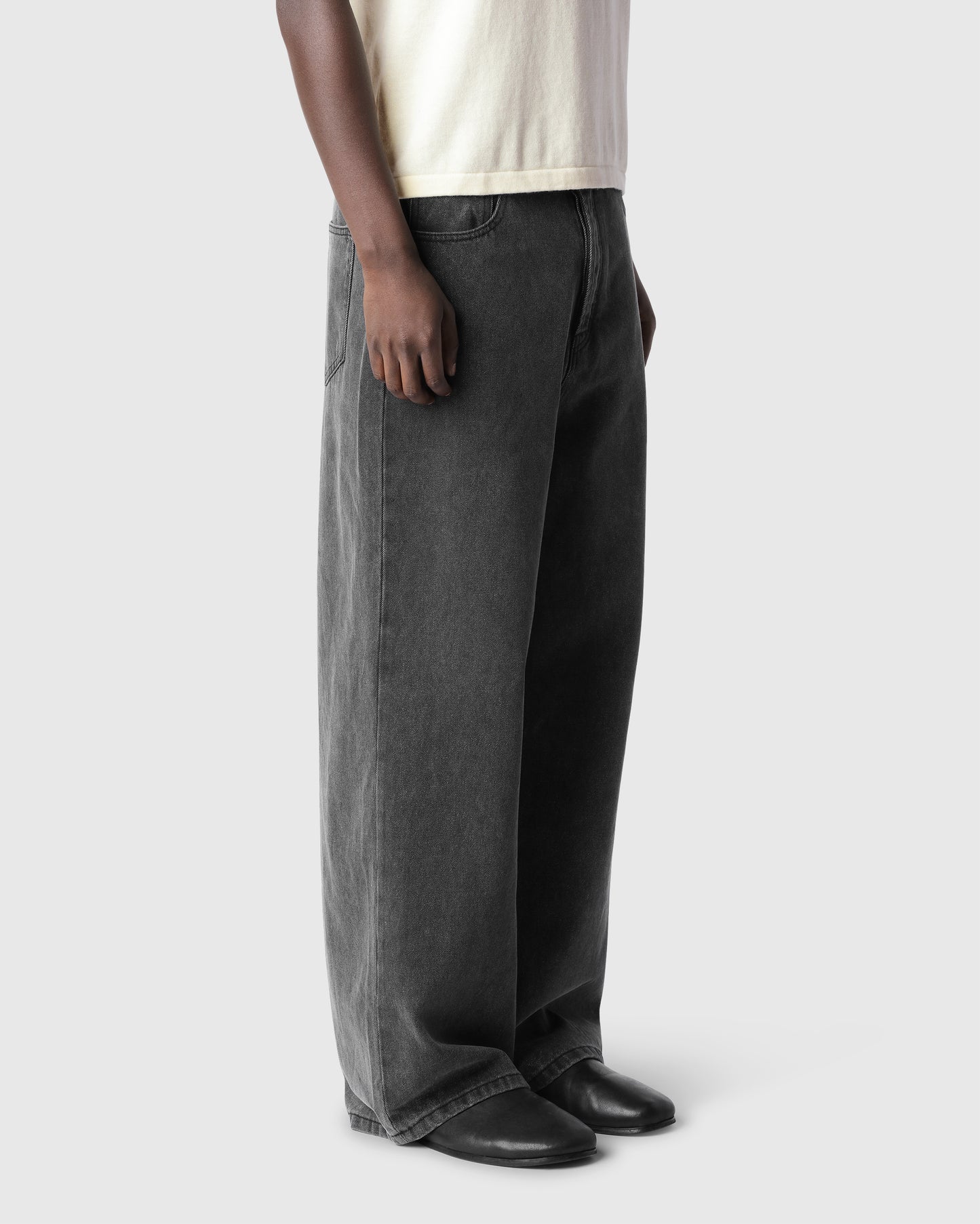 'DARIUS' ASH BAGGY JEANS