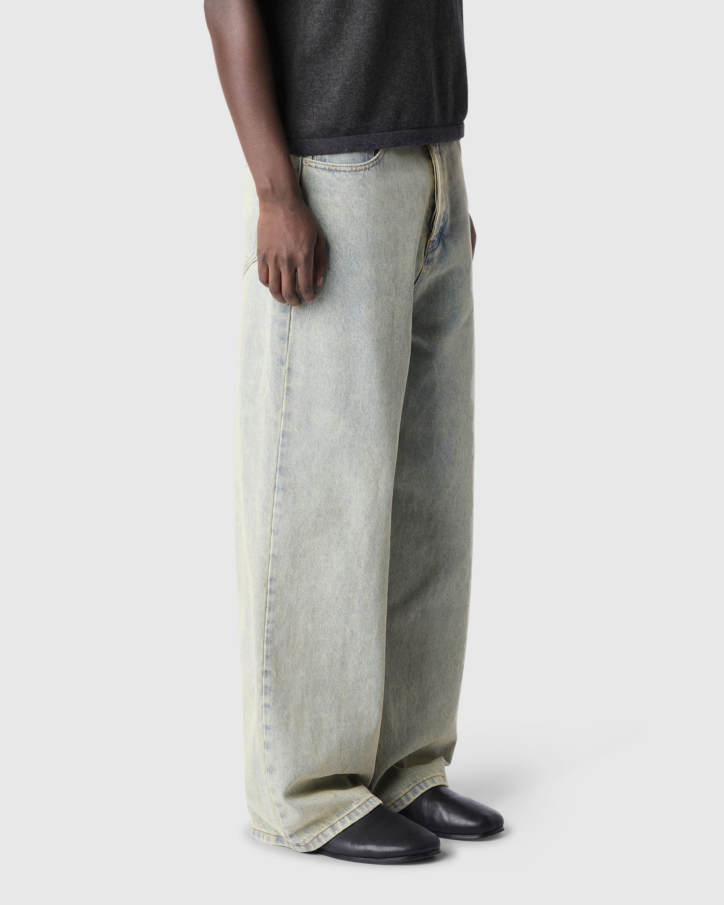 ‘DARIUS’ POOL BLUE BAGGY JEANS