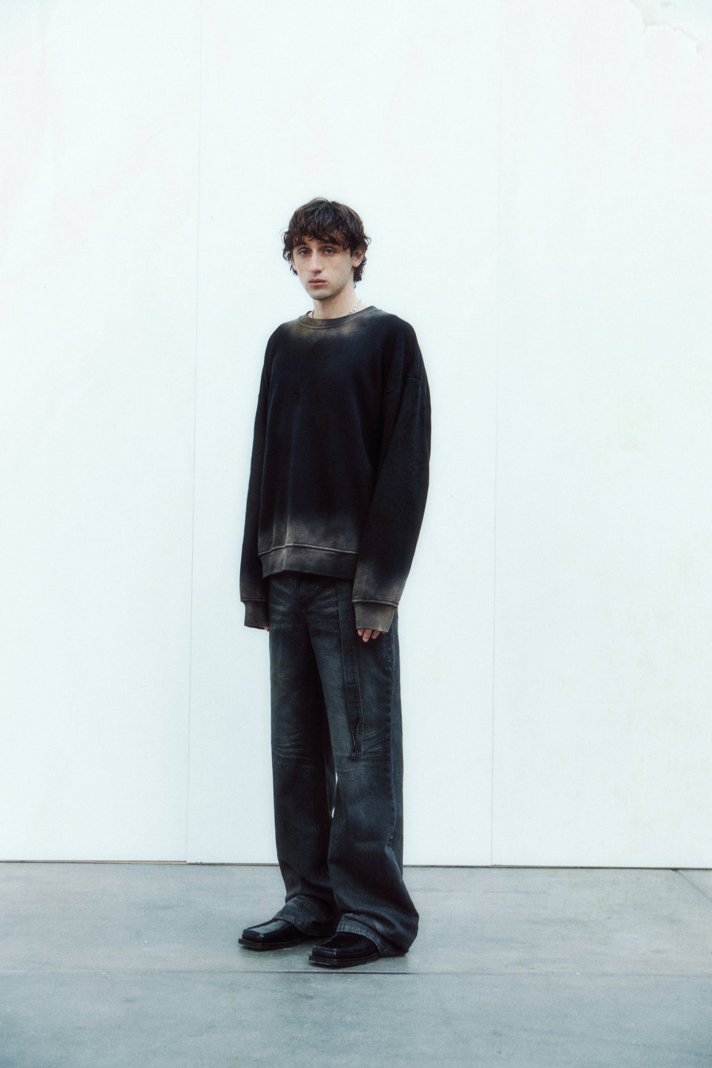 "GRADIENT" OVERSIZED SWEATER