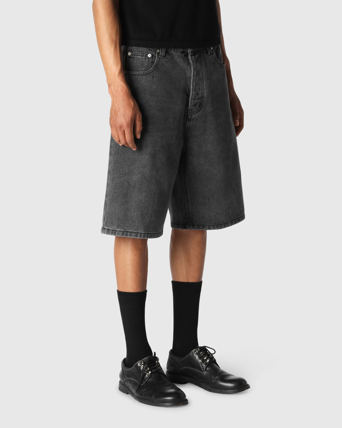 'DARIUS' ASH BAGGY SHORTS