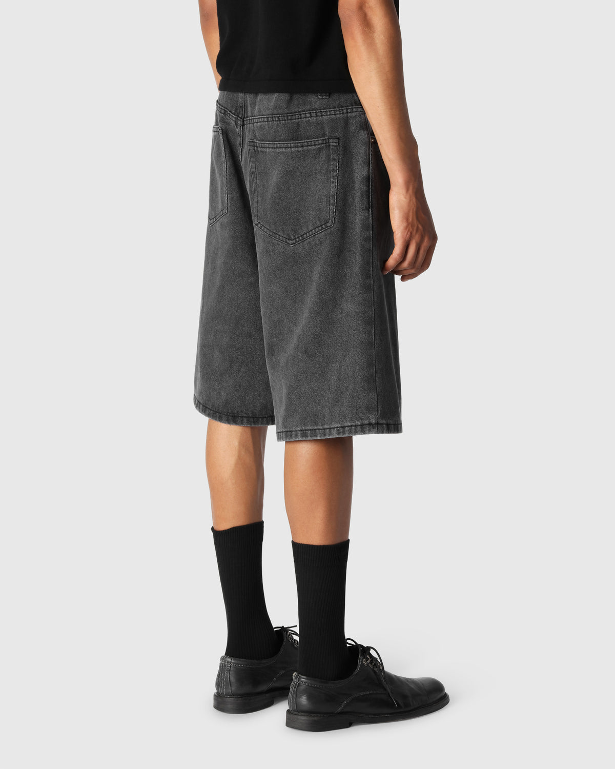 'DARIUS' ASH BAGGY SHORTS
