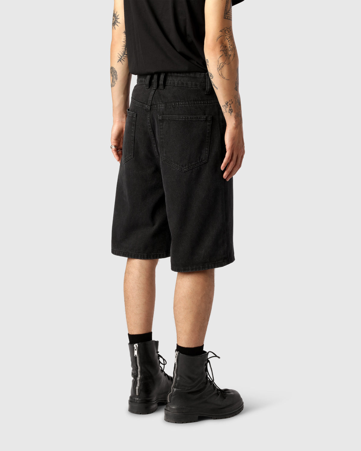 DARIUS' INK BAGGY SHORTS – Lac Demure